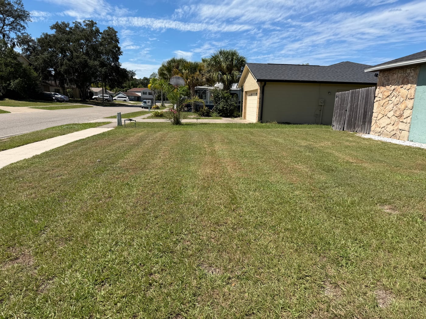Mowing with attention to the finish